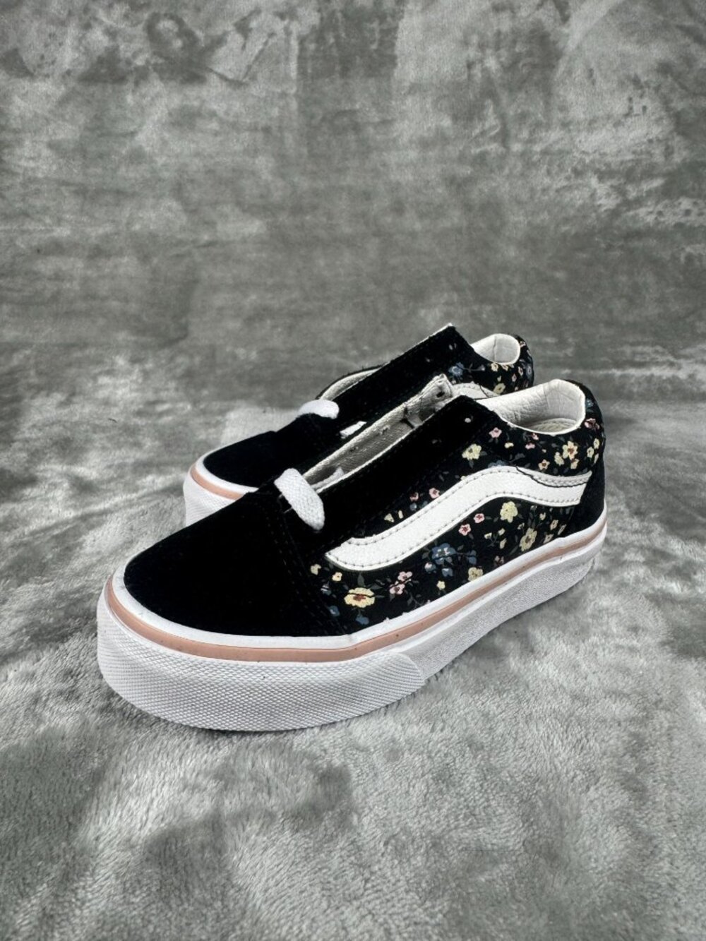 Vans Old Skool Kids Black Floral Sneakers With White Sole Size 11 UY Youth Comfo